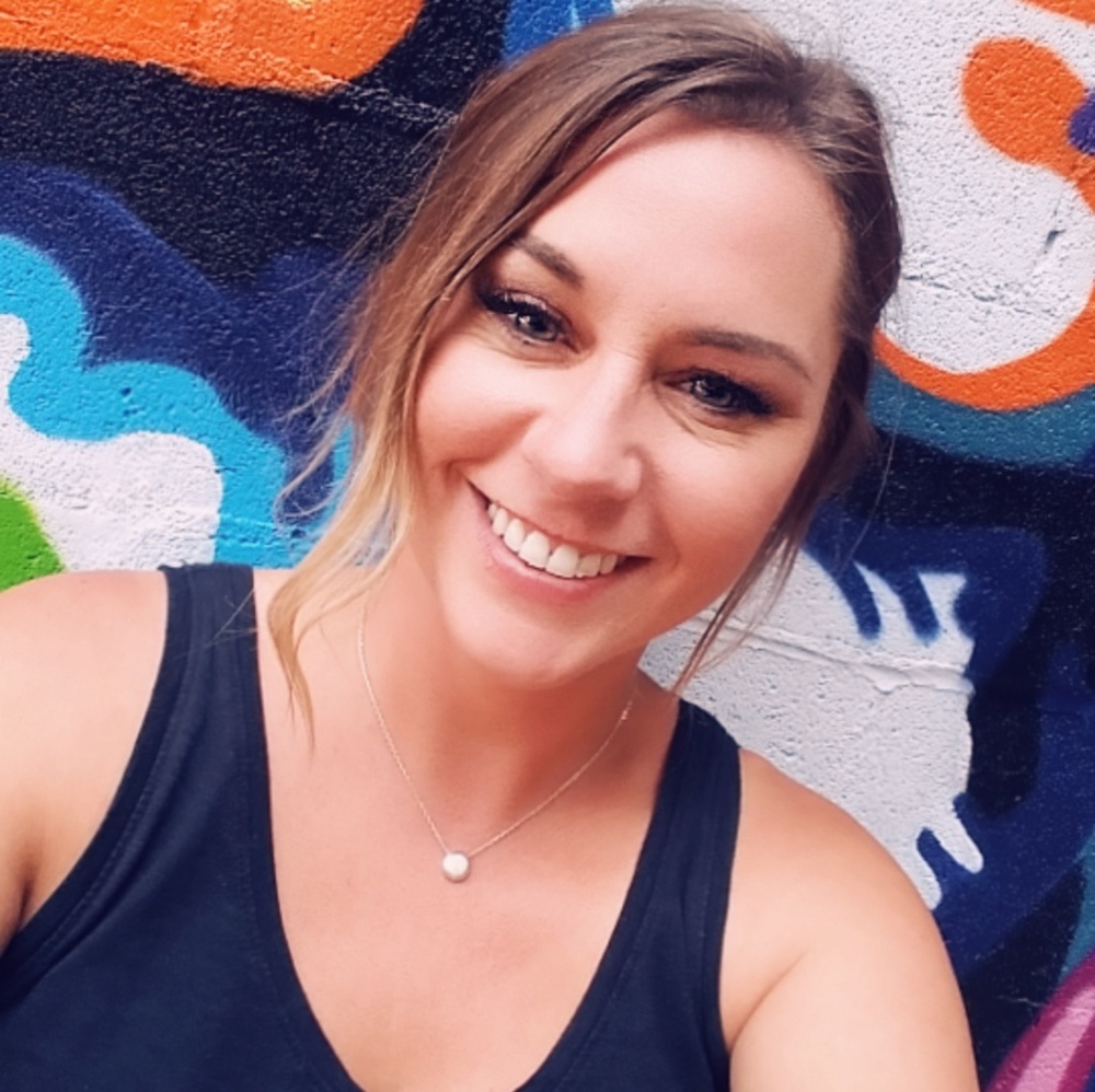 Meet your Posher, Whitney